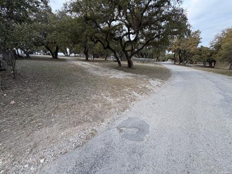 138 Lakeshore Drive S Bandera TX 78003