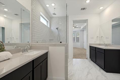 2611 Tortuga Verde San Antonio TX 78245