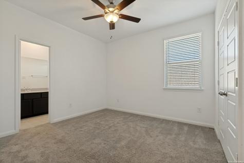 2611 Tortuga Verde San Antonio TX 78245