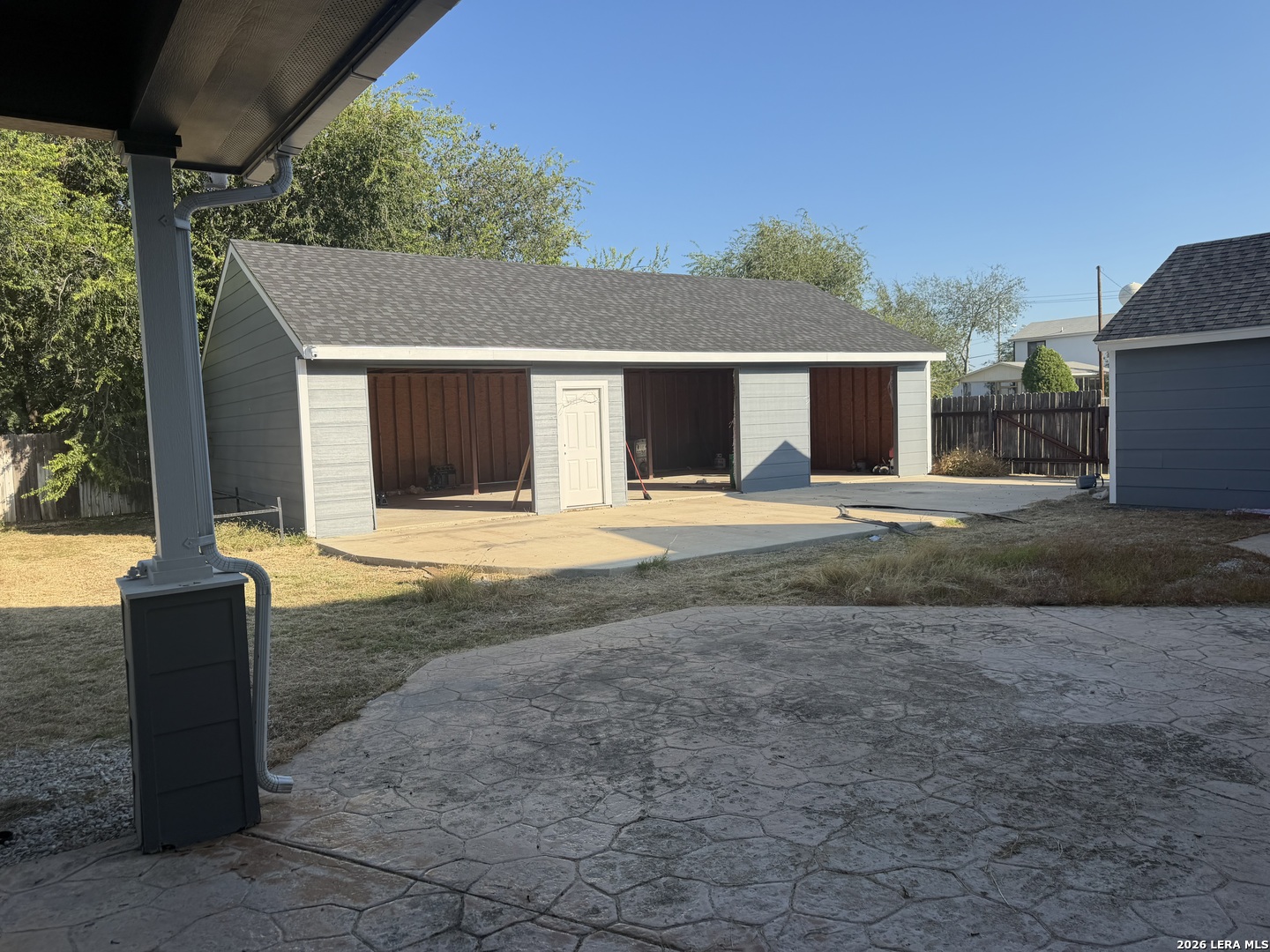 200 S 16th Street Carrizo Springs TX 78834