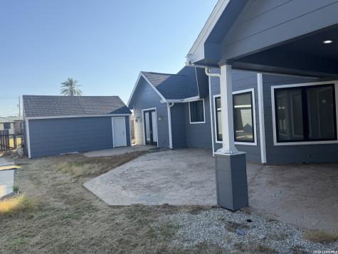 200 S 16th Street Carrizo Springs TX 78834