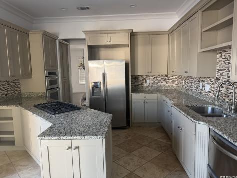 200 S 16th Street Carrizo Springs TX 78834
