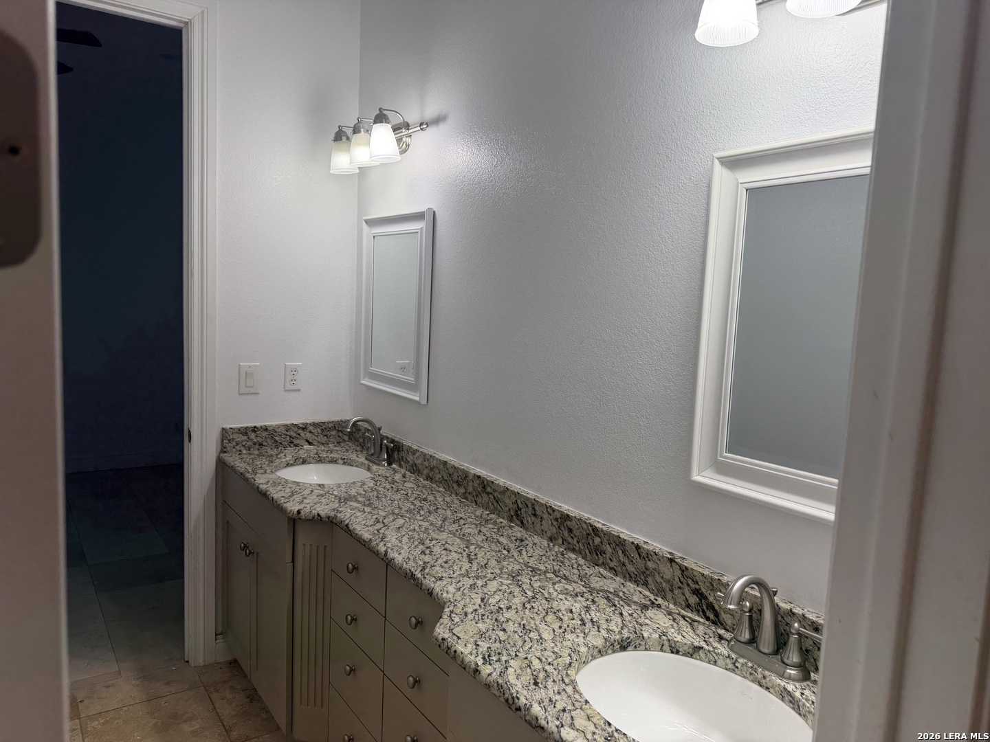 200 S 16th Street Carrizo Springs TX 78834