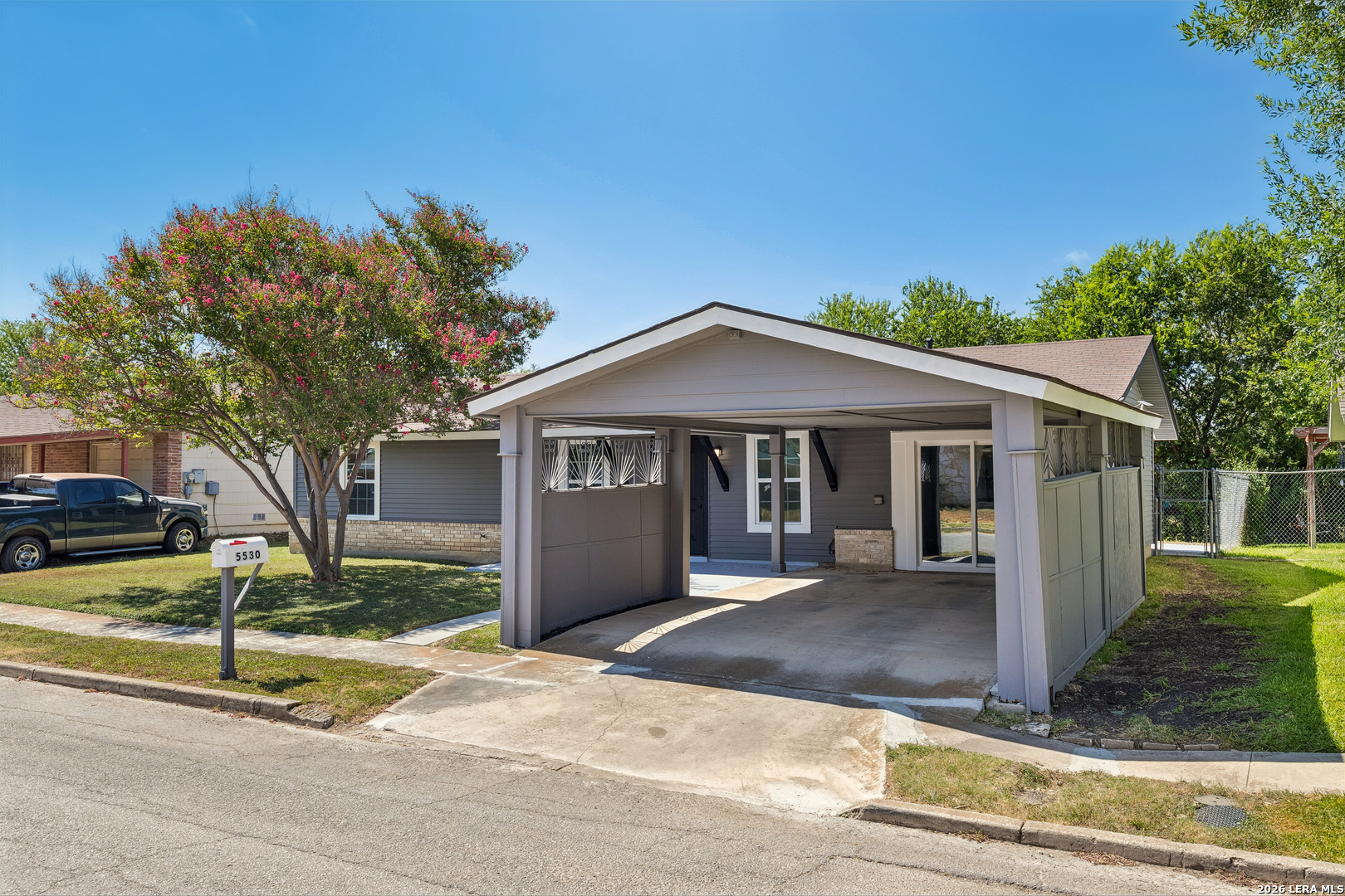 5530 Prairie Flower San Antonio TX 78242