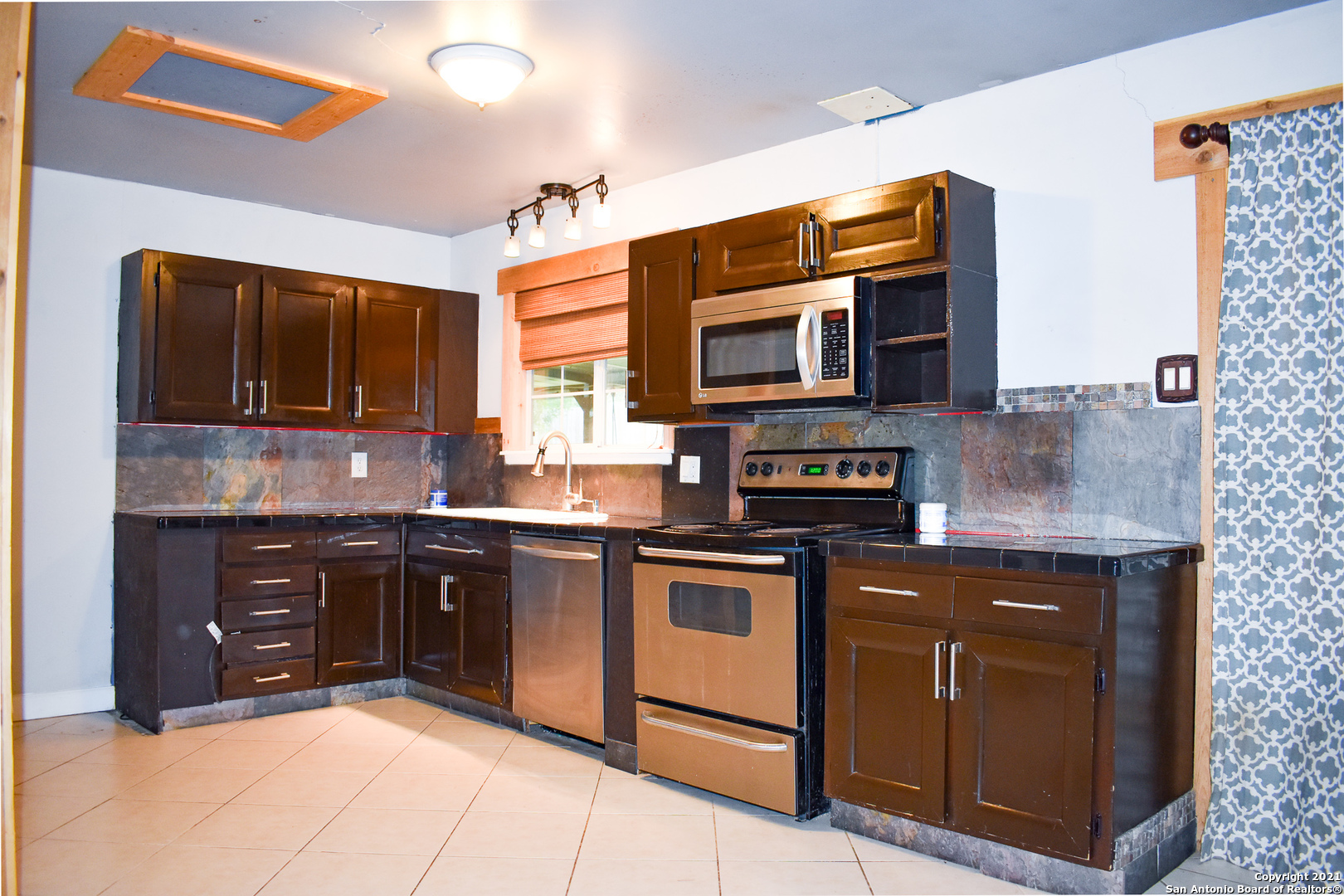 4006 E Palfrey Street San Antonio TX 78223