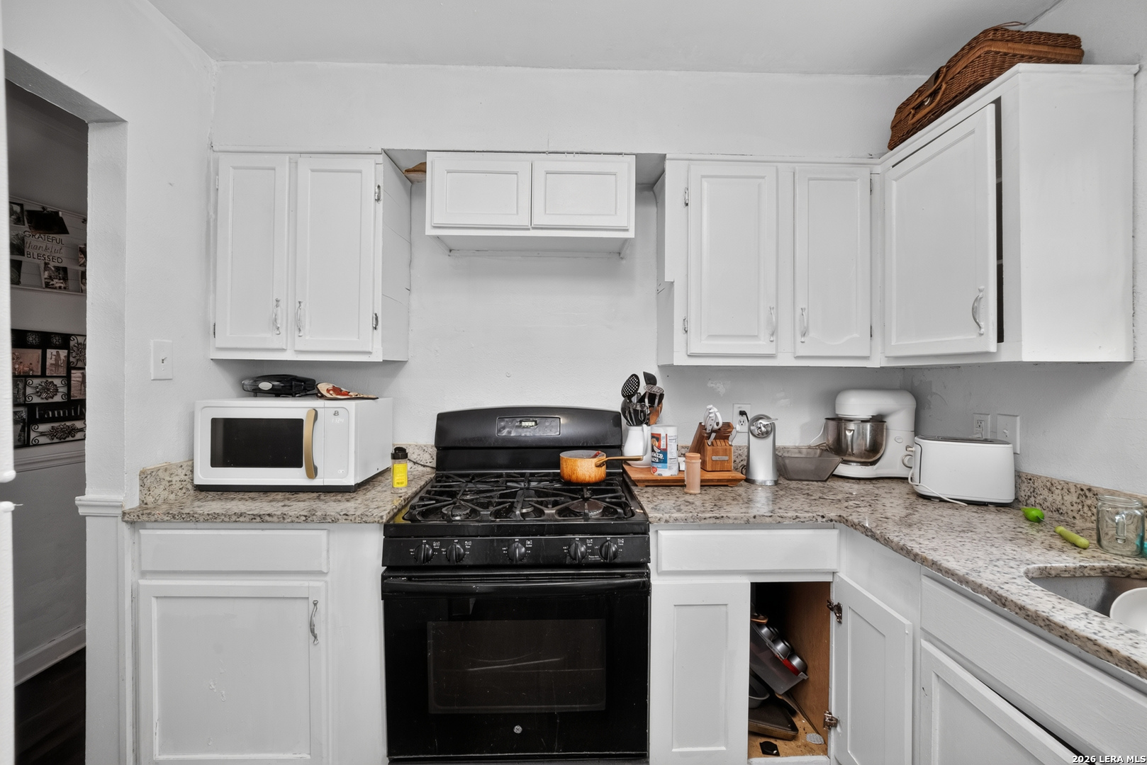 3202 Annarose San Antonio TX 78211