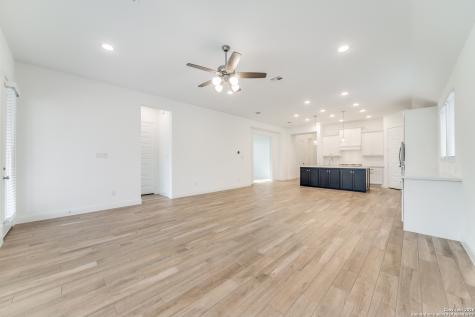 335 Alpine Lakes New Braunfels TX 78130