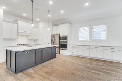 335 Alpine Lakes New Braunfels TX 78130
