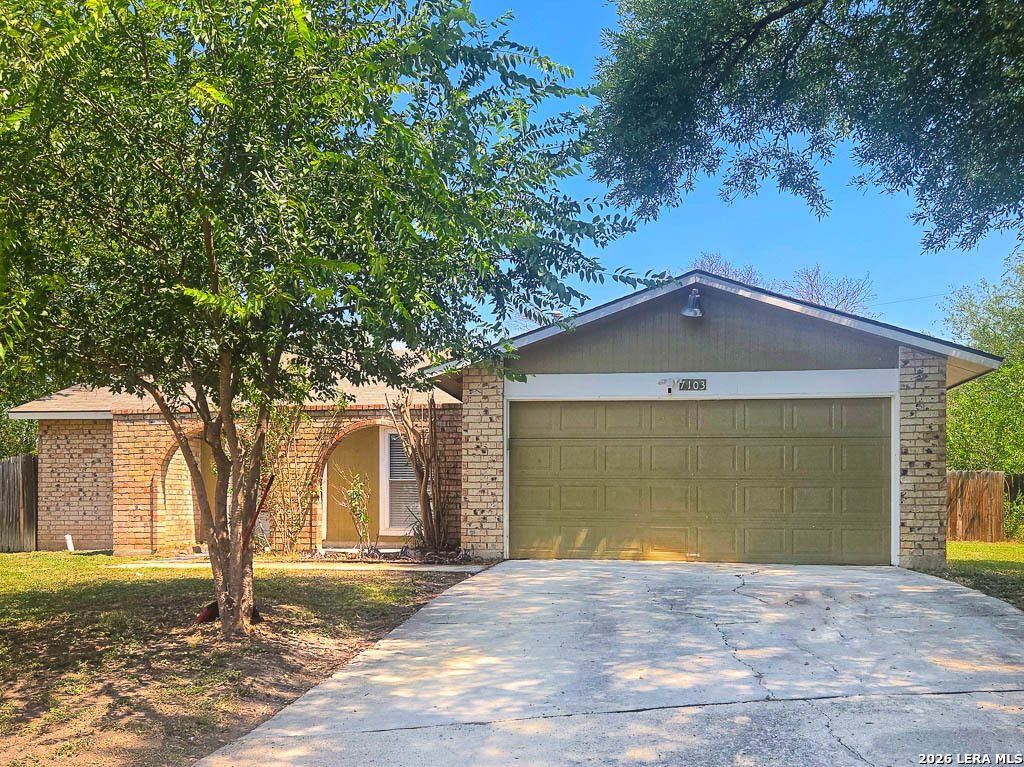 7103 Moss Creek Drive San Antonio TX 78238