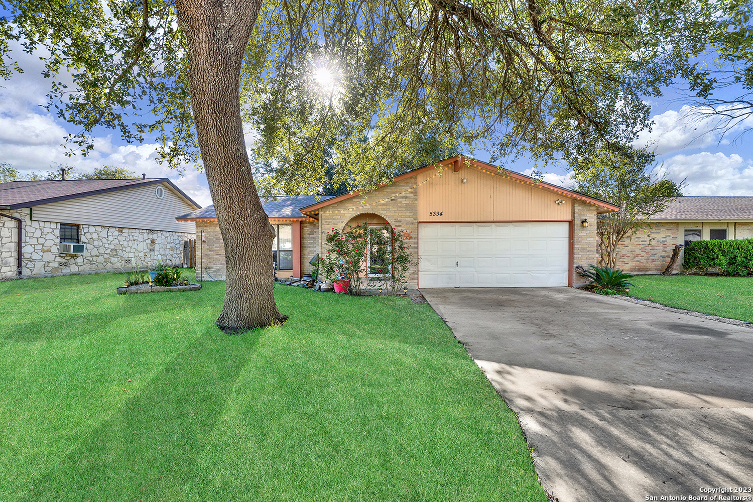 5334 Maple Vista San Antonio TX 78247