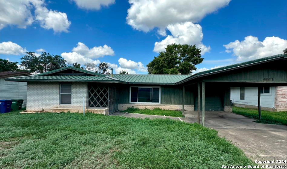 4011 Warpath Street San Antonio TX 78238