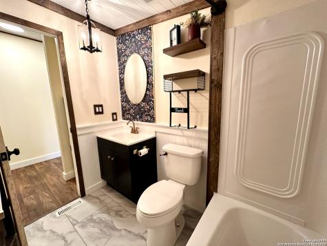 286 Valley View Canyon Lake TX 78133