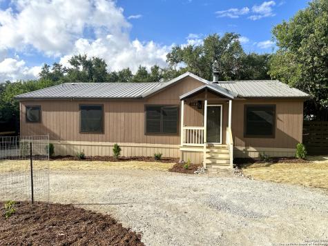 286 Valley View Canyon Lake TX 78133