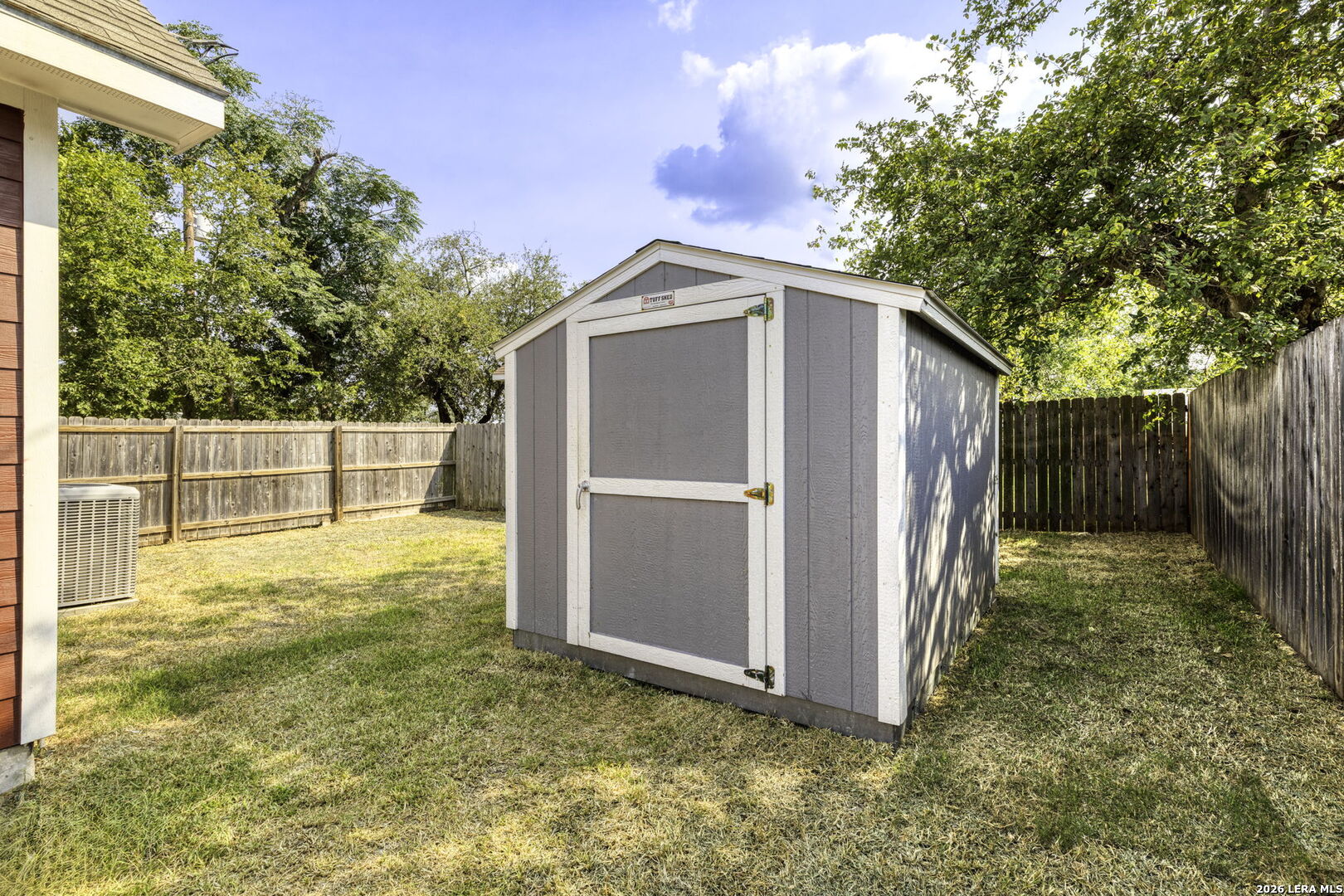 1628 Armstrong Luling TX 78648