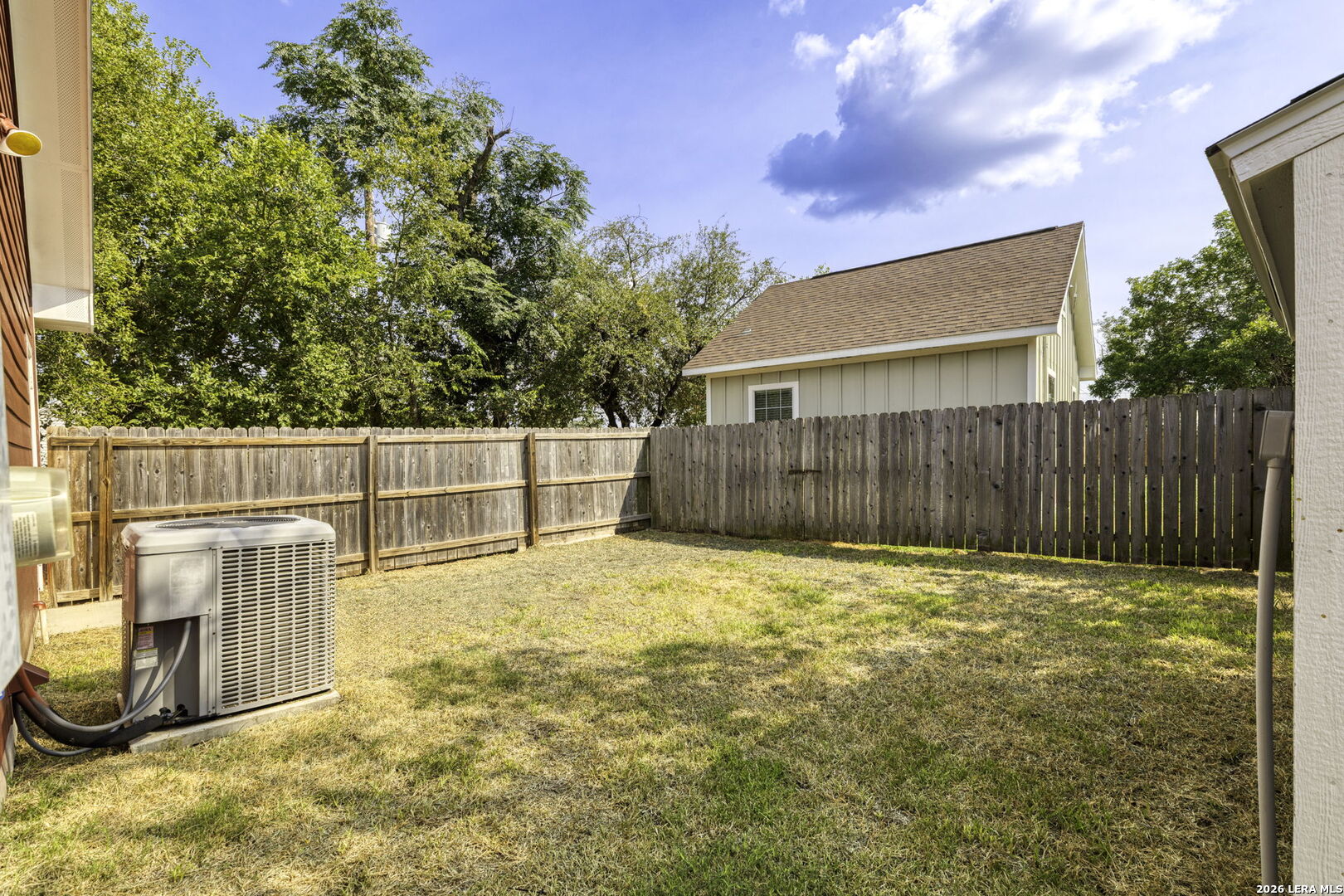 1628 Armstrong Luling TX 78648