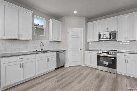 2543 Dry Moss Way San Antonio TX 78224