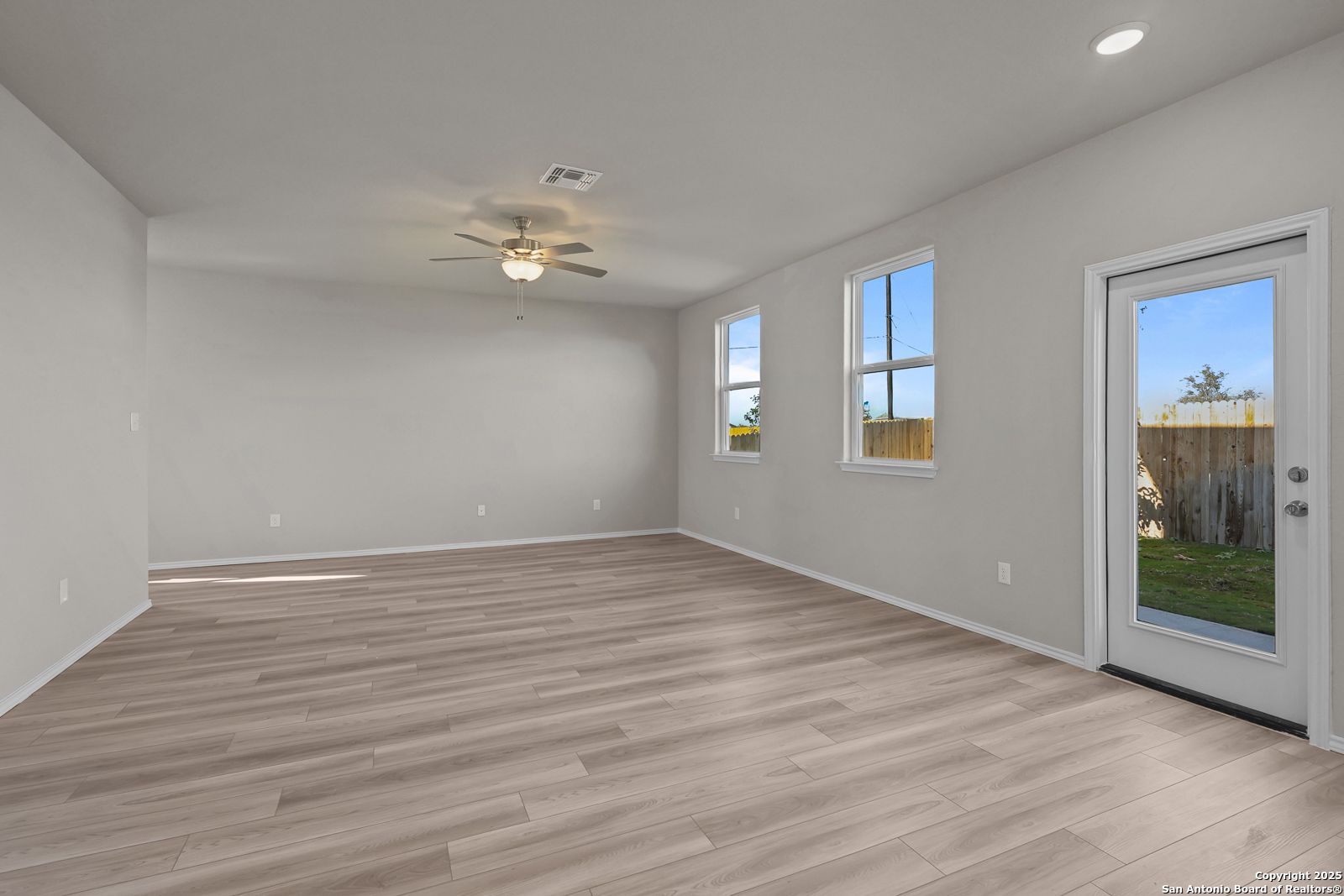 2543 Dry Moss Way San Antonio TX 78224
