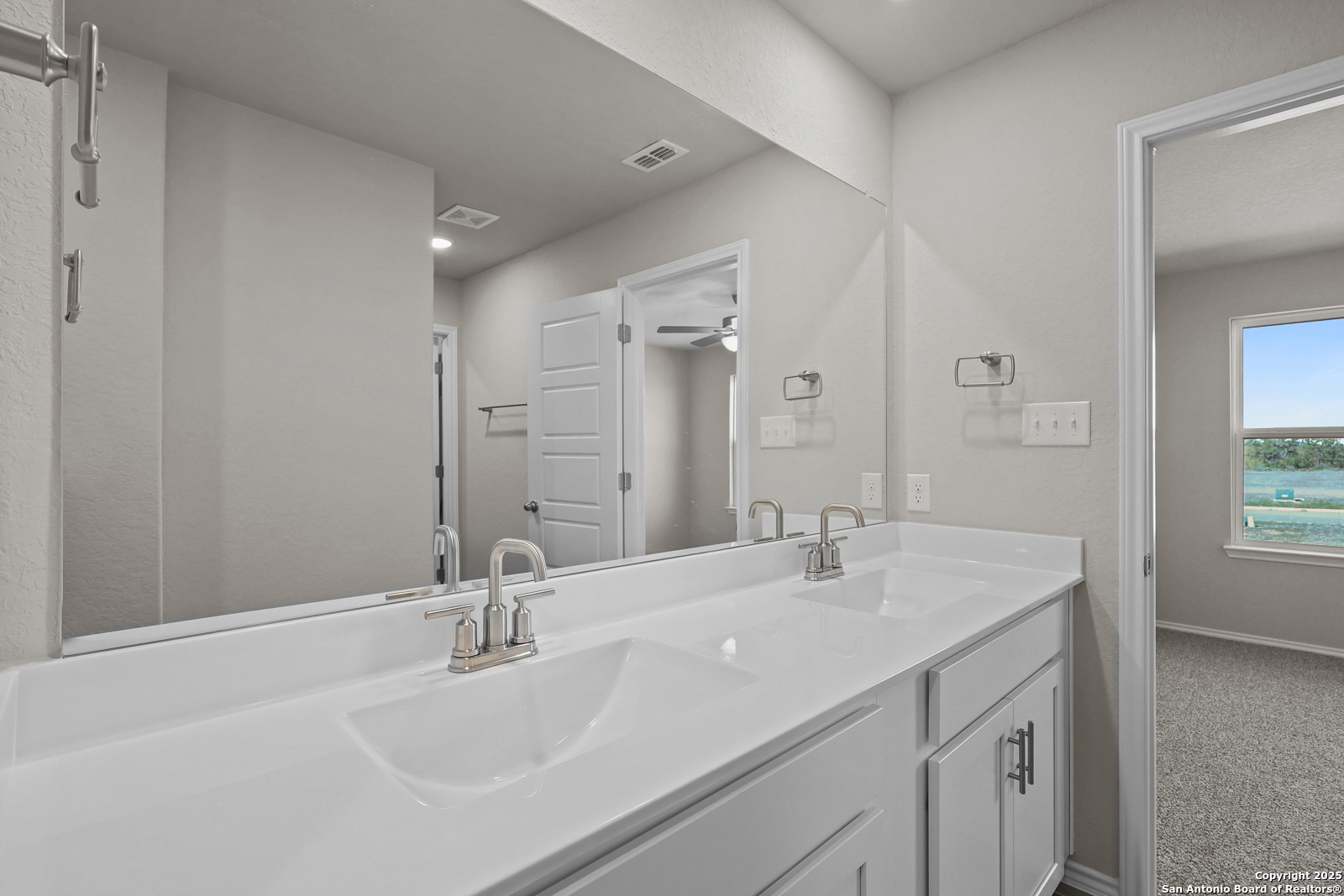 2543 Dry Moss Way San Antonio TX 78224