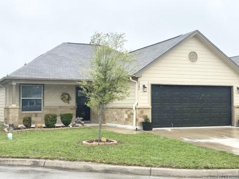1306 Fern Court Gonzales TX 78629