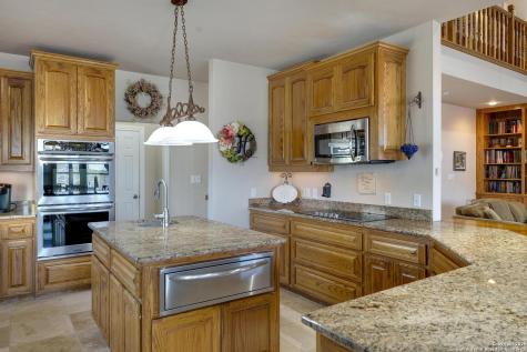 231 Stoney Brook Kerrville TX 78028