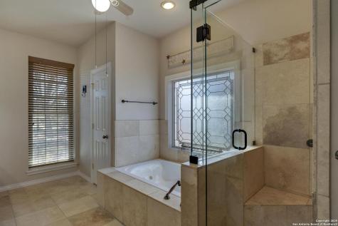 231 Stoney Brook Kerrville TX 78028