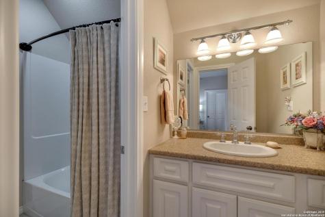 231 Stoney Brook Kerrville TX 78028