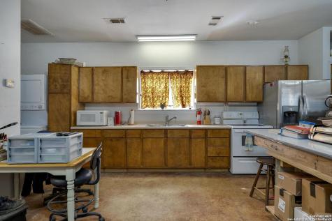 231 Stoney Brook Kerrville TX 78028