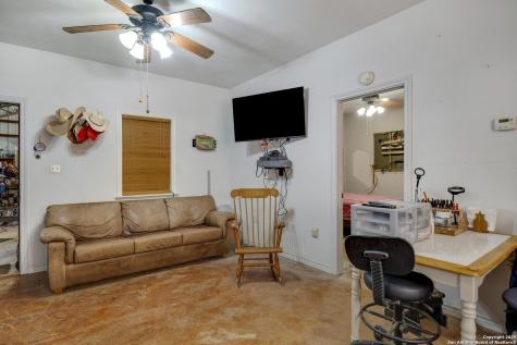 231 Stoney Brook Kerrville TX 78028
