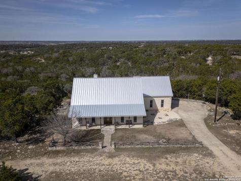231 Stoney Brook Kerrville TX 78028