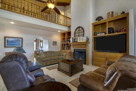 231 Stoney Brook Kerrville TX 78028