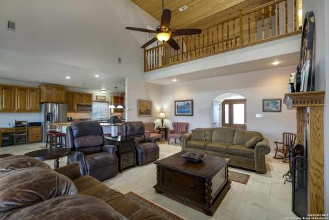 231 Stoney Brook Kerrville TX 78028