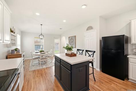 911 Karah New Braunfels TX 78130
