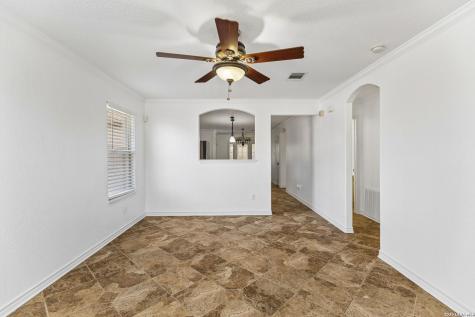 6118 Joes Farm San Antonio TX 78244