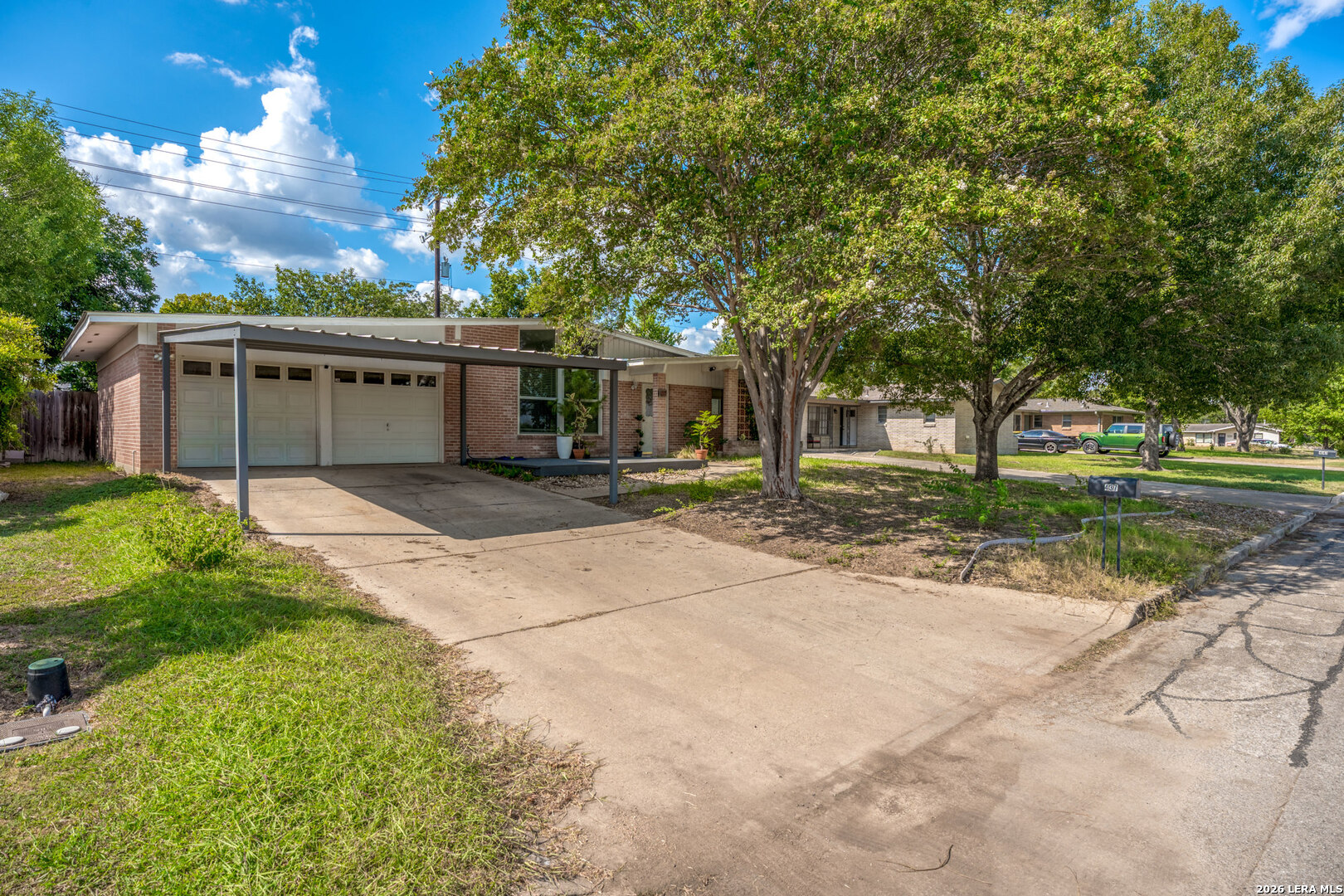 437 E Lindbergh Boulevard Universal City TX 78148