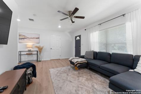 338 Tomrob Drive San Antonio TX 78220
