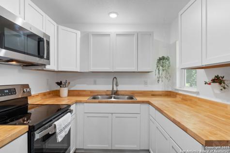 338 Tomrob Drive San Antonio TX 78220