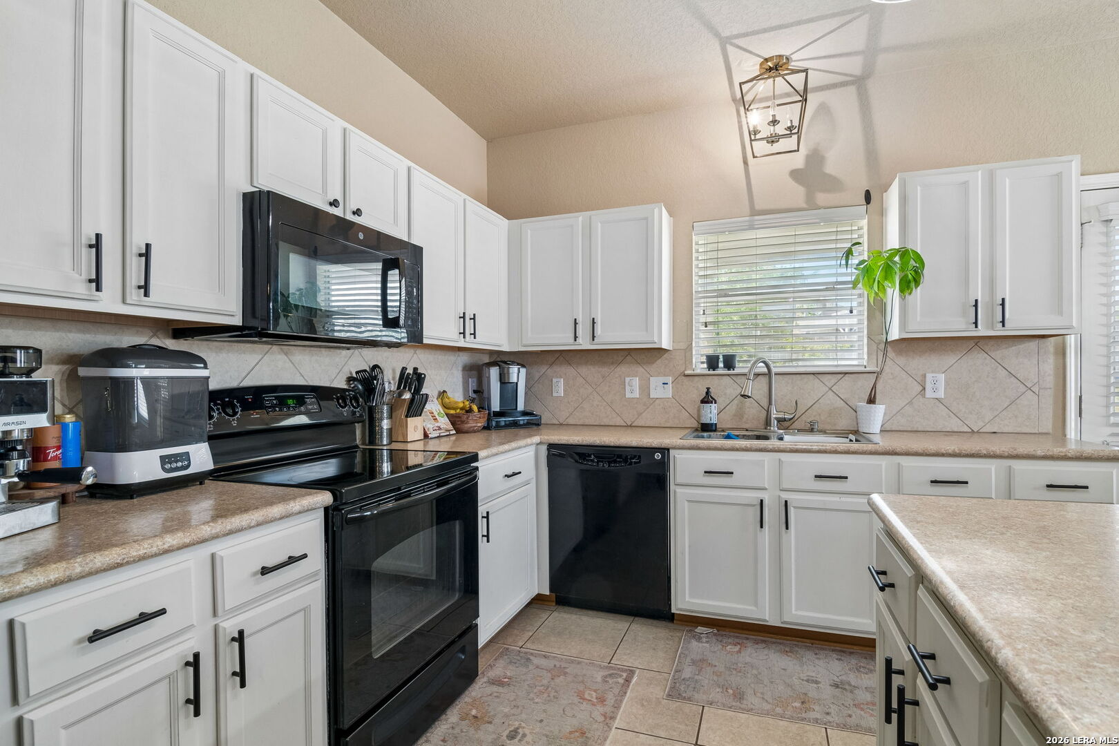 8103 Puente San Antonio TX 78223