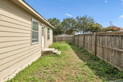 3507 Alonzo Fields Converse TX 78109