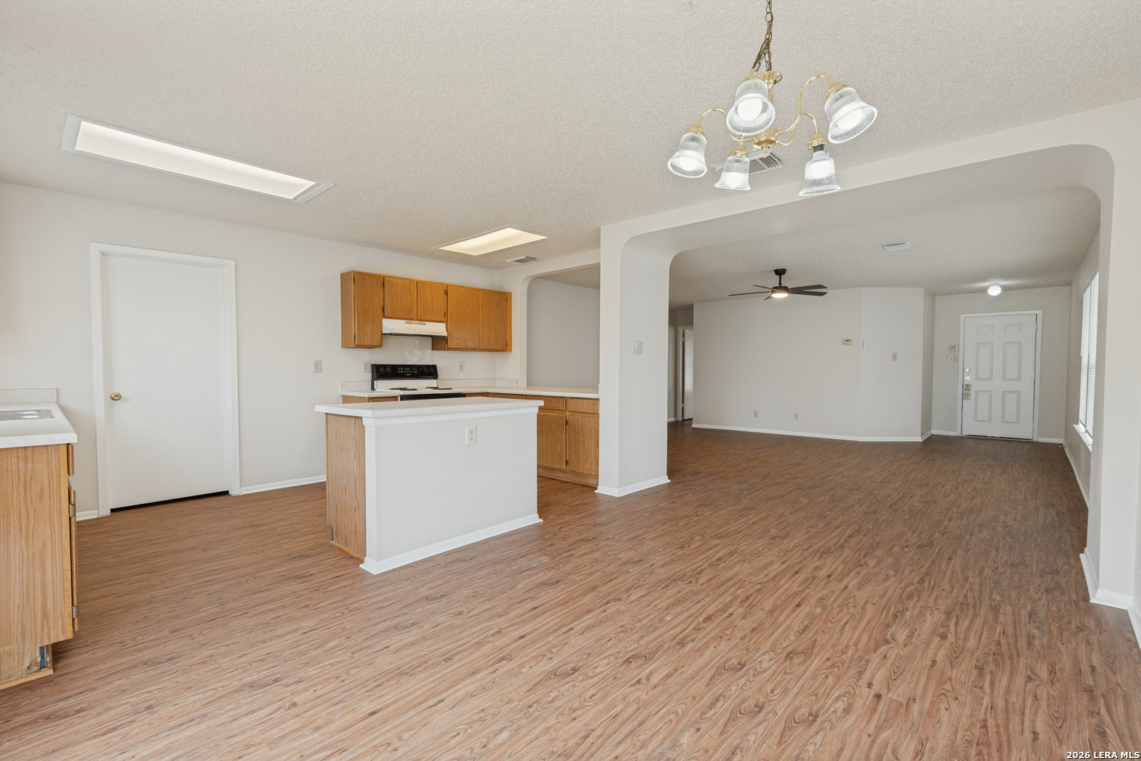 8058 Chestnut Barr Drive Converse TX 78109