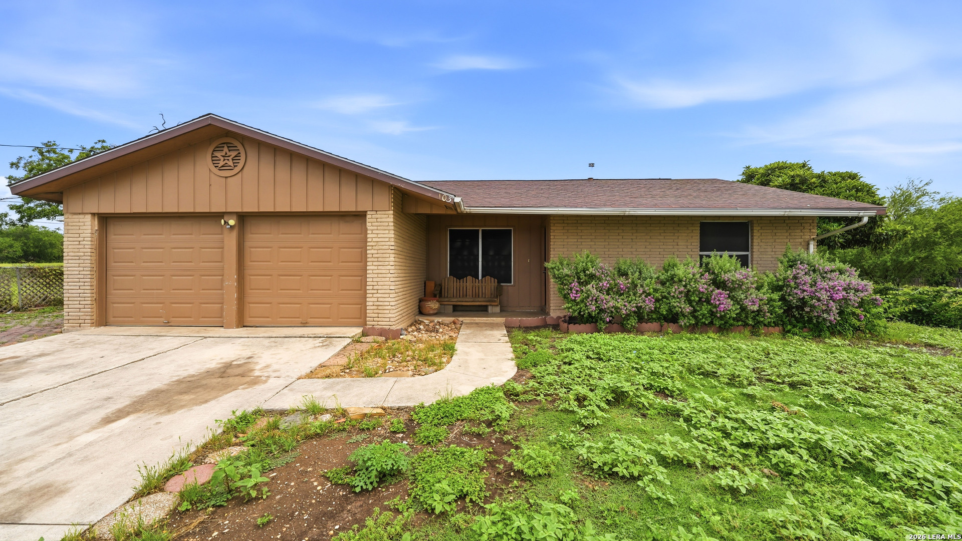 103 7th Street Converse TX 78109