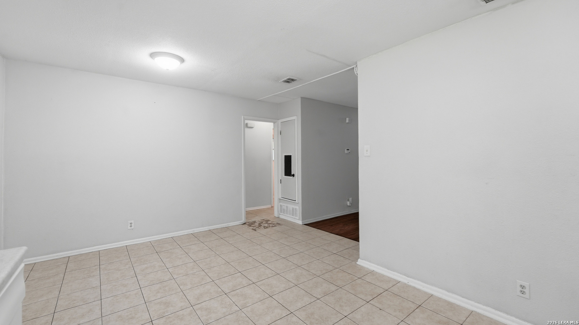 103 7th Street Converse TX 78109