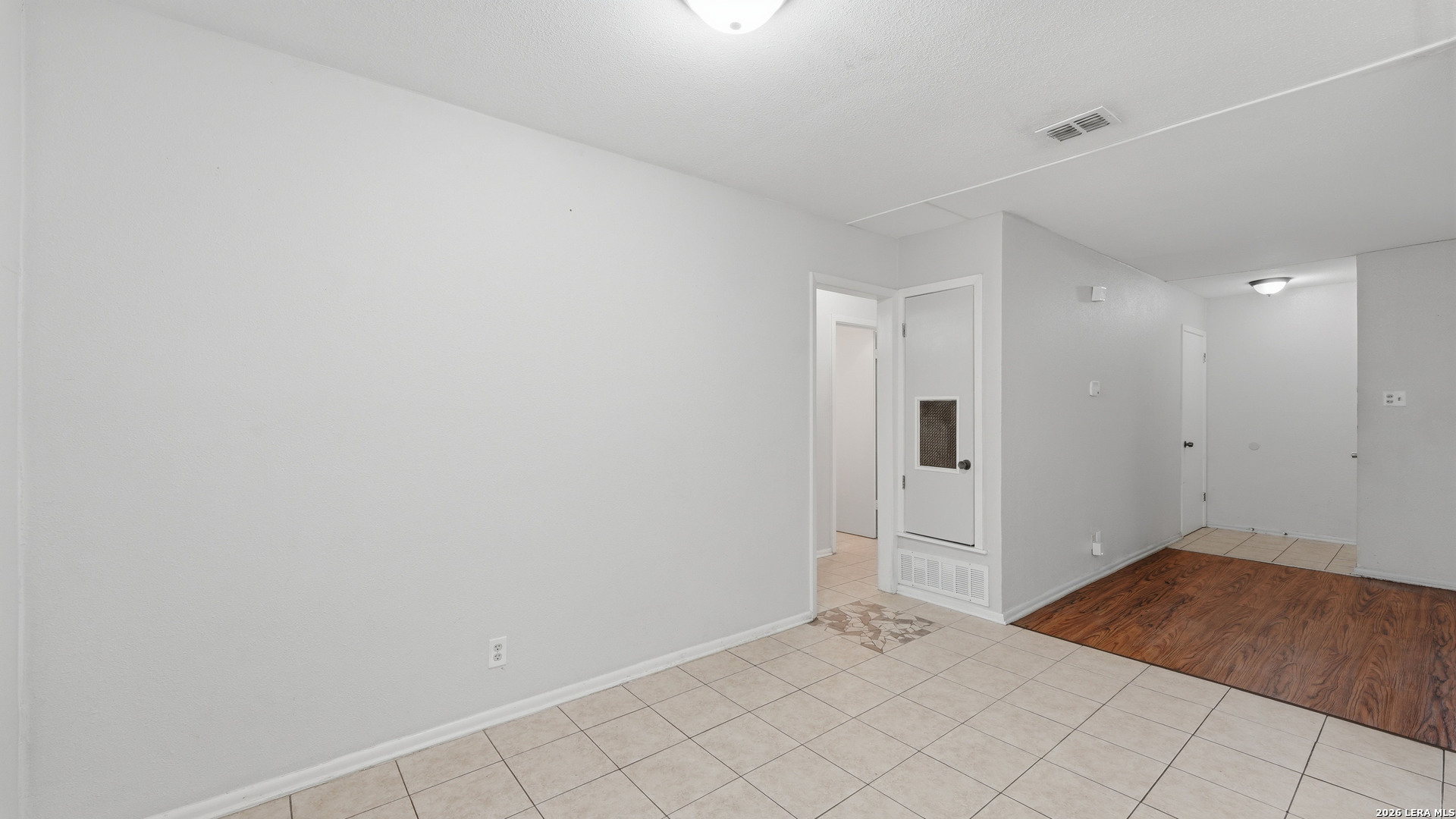 103 7th Street Converse TX 78109