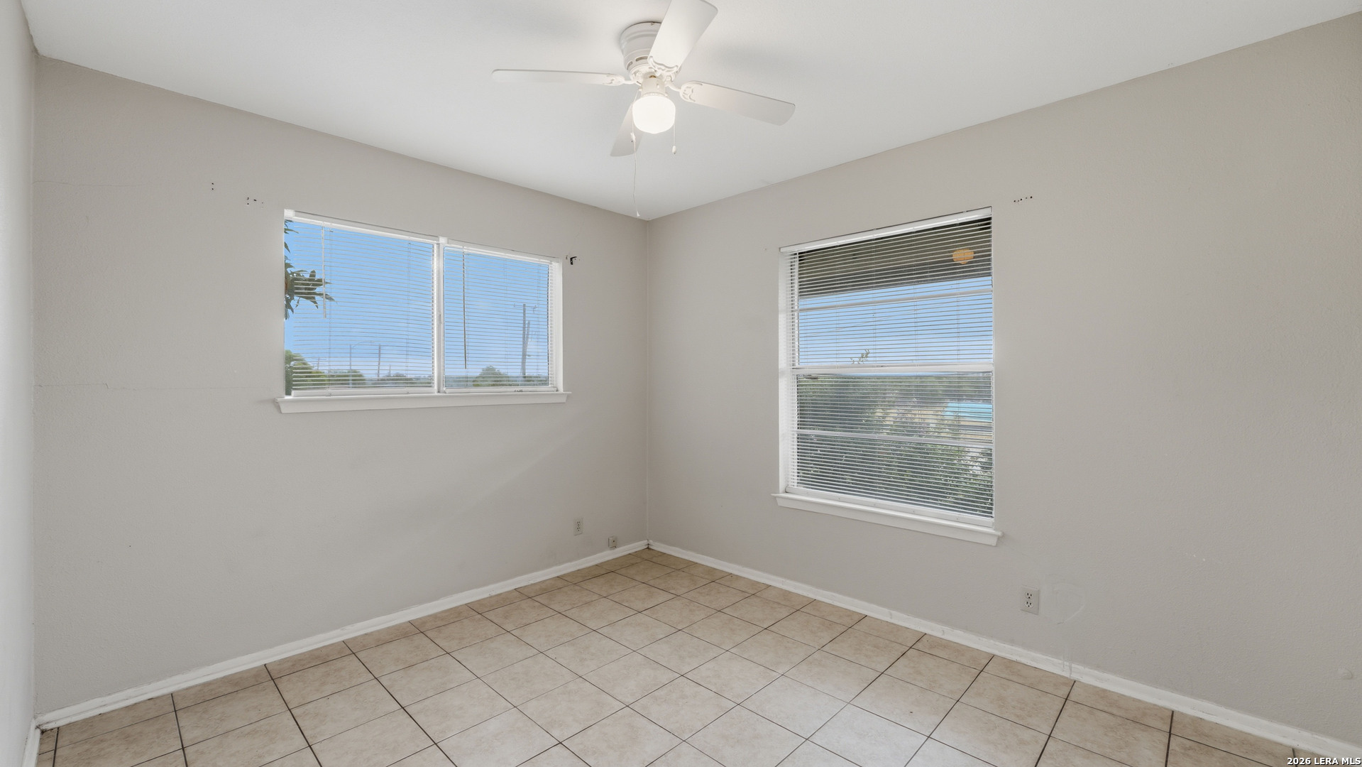 103 7th Street Converse TX 78109