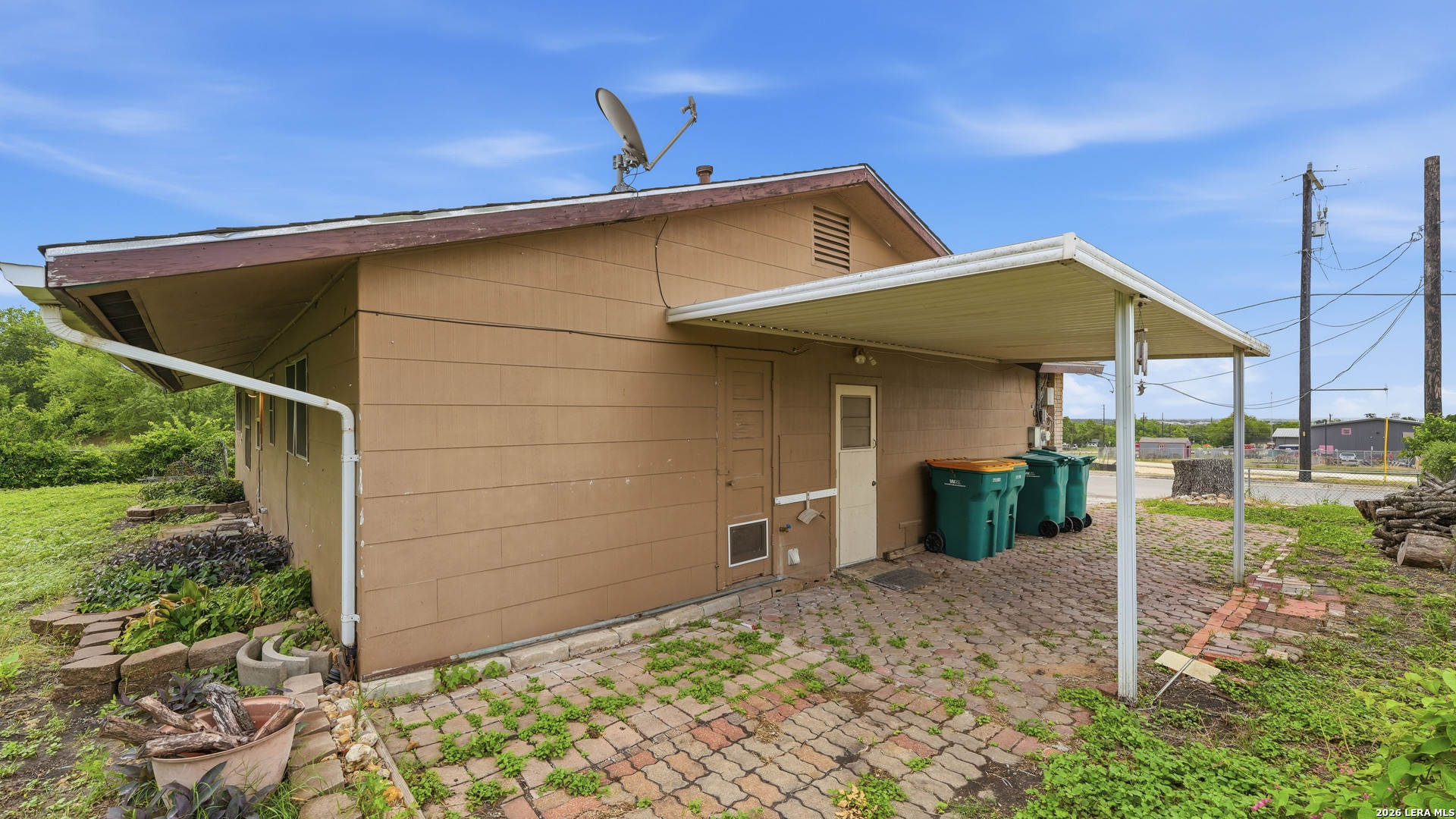 103 7th Street Converse TX 78109