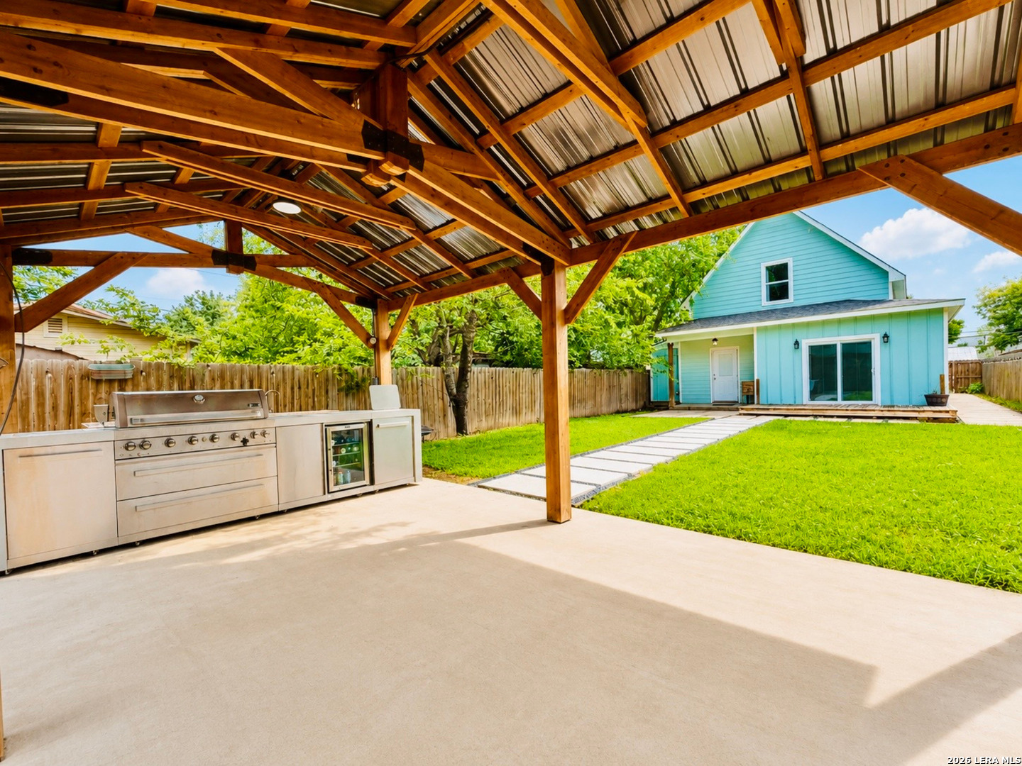 623 Saint Charles San Antonio TX 78202