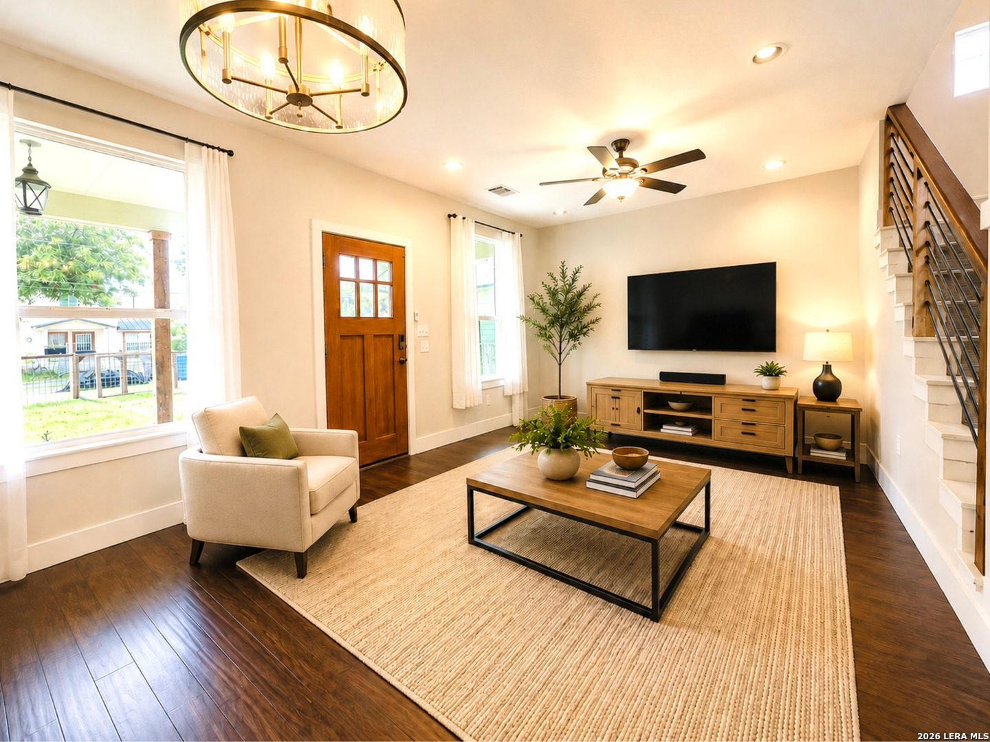 623 Saint Charles San Antonio TX 78202