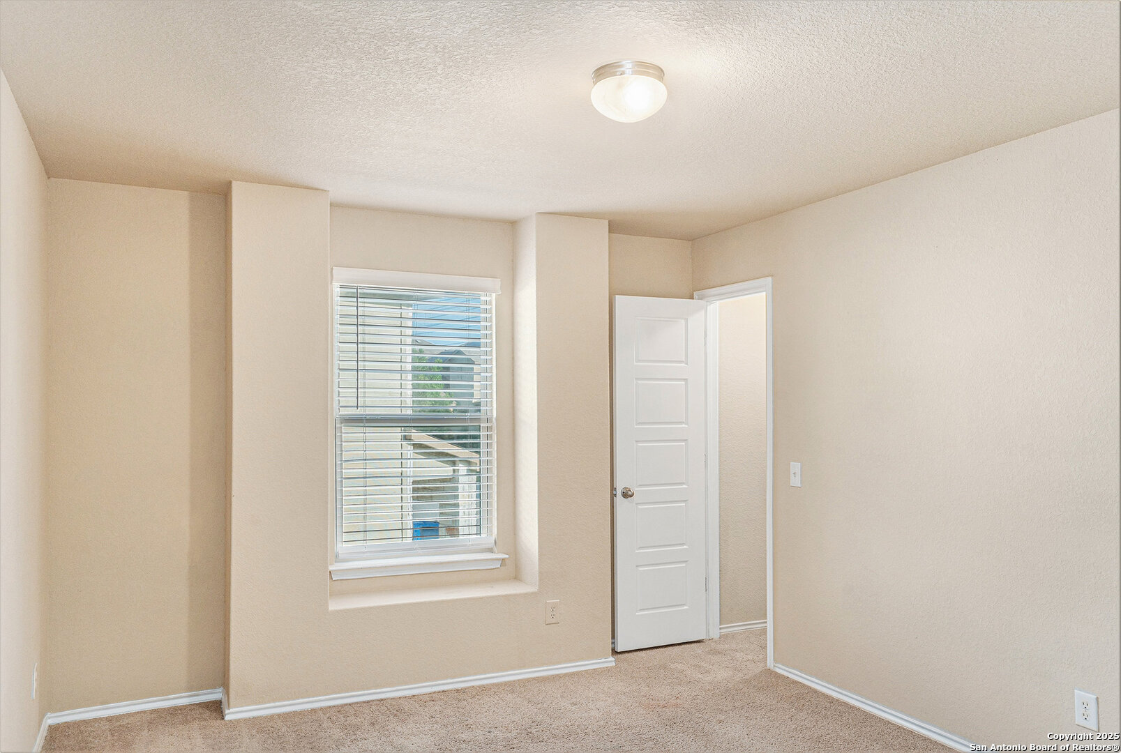 1819 Gray Fox Creek San Antonio TX 78245