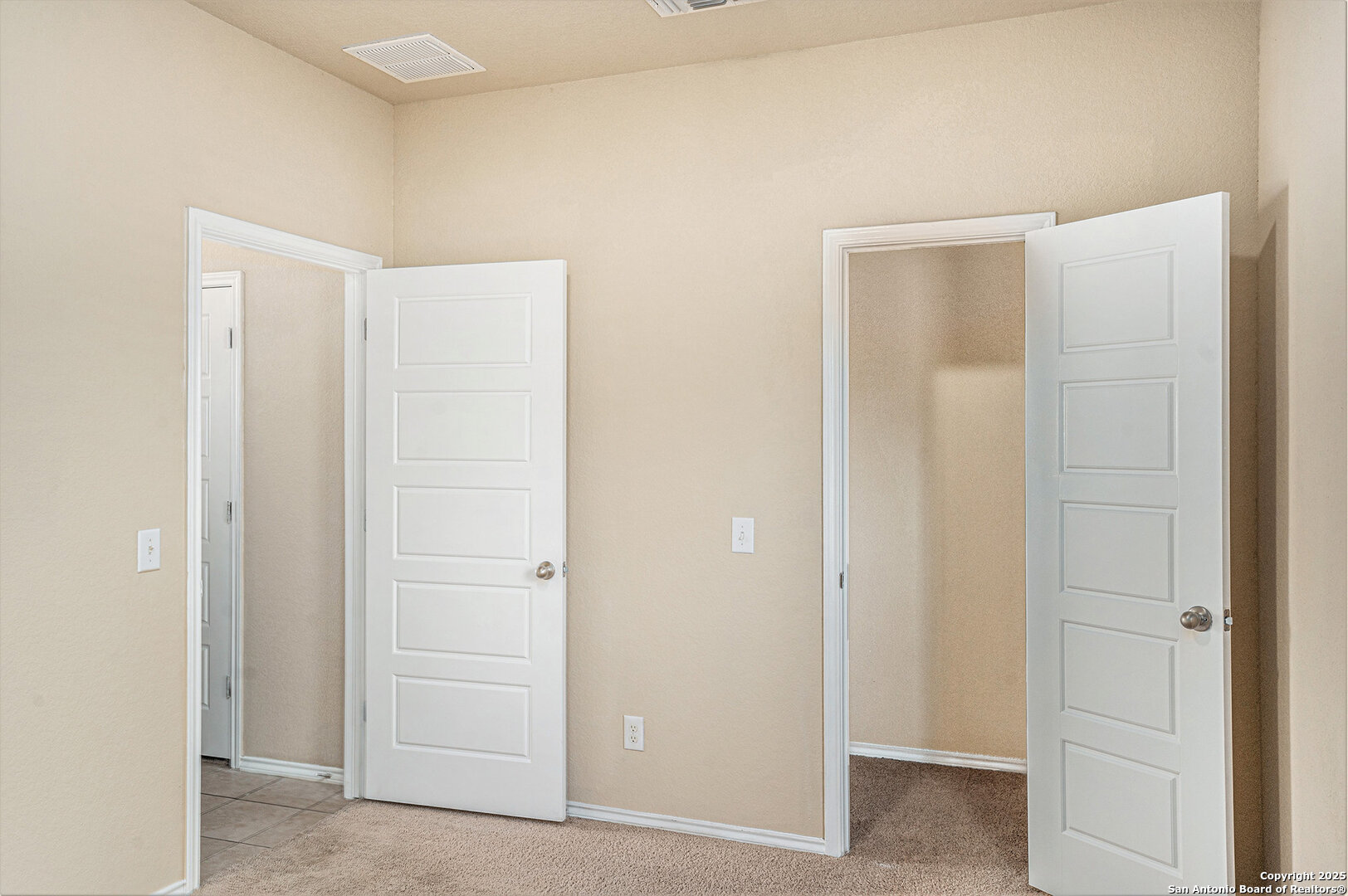 1819 Gray Fox Creek San Antonio TX 78245