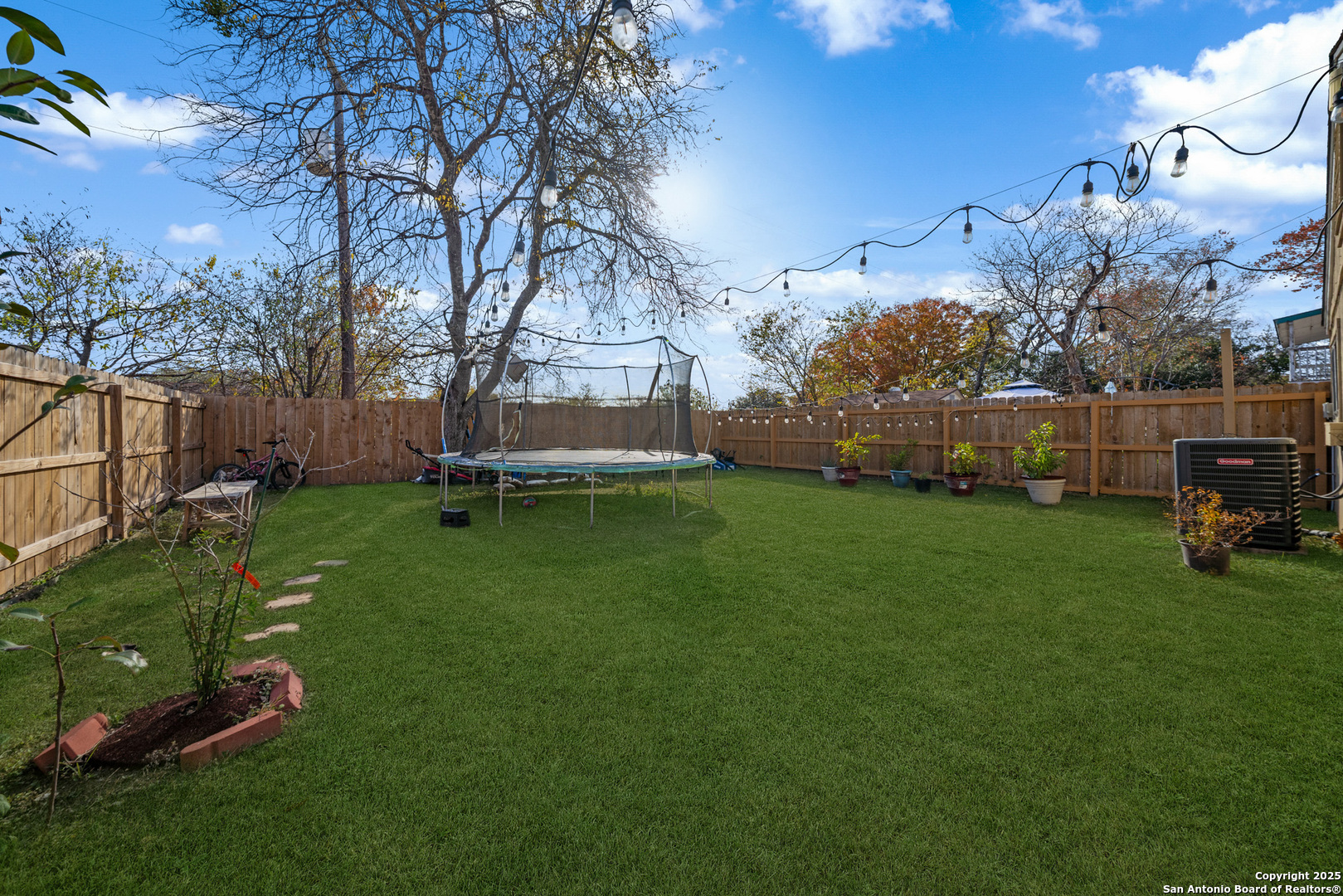 9714 Valley Crest San Antonio TX 78250