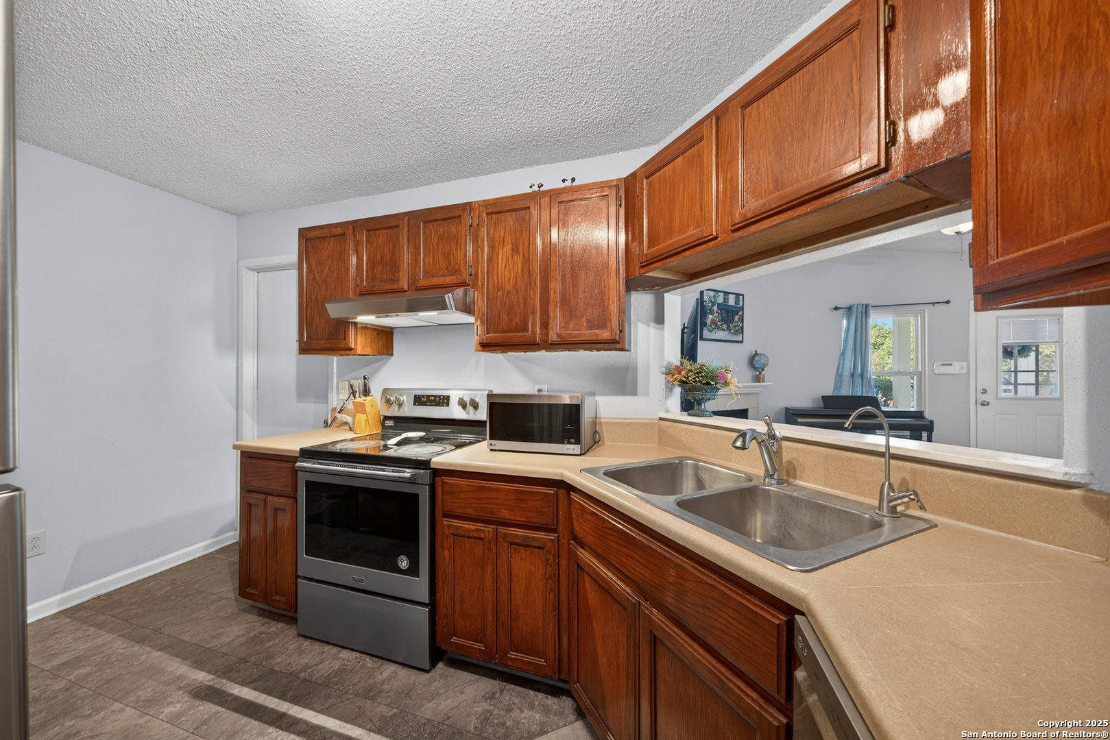 9714 Valley Crest San Antonio TX 78250